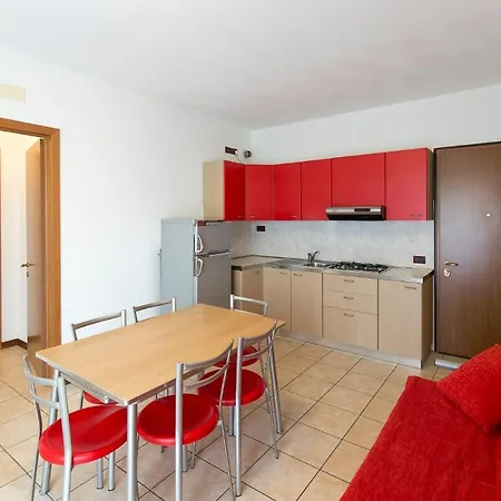 아파트 Robinia/pinetine Lido Altanea 카오를레