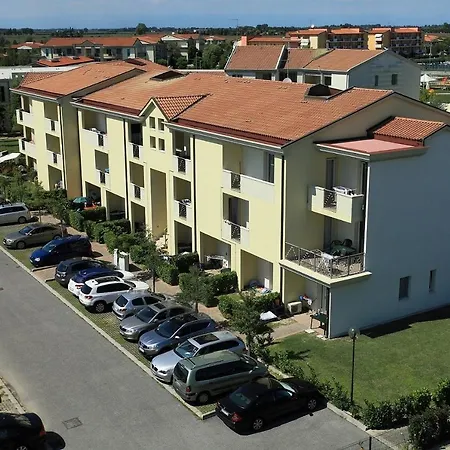 아파트 Robinia/pinetine Lido Altanea 카오를레