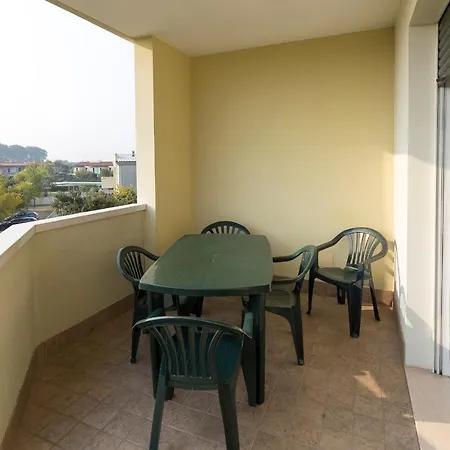 아파트 Robinia/pinetine Lido Altanea *