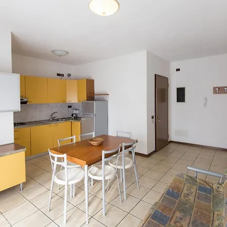 Robinia/pinetine Lido Altanea Apartment Caorle