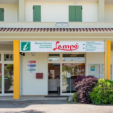 Robinia/pinetine Lido Altanea * Caorle