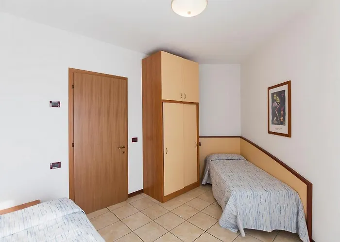 Robinia/pinetine Lido Altanea Apartamento Caorle