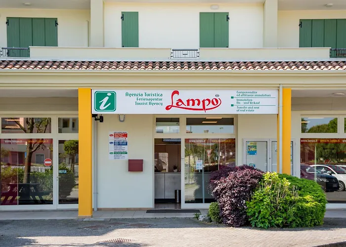 Robinia/pinetine Lido Altanea * Caorle